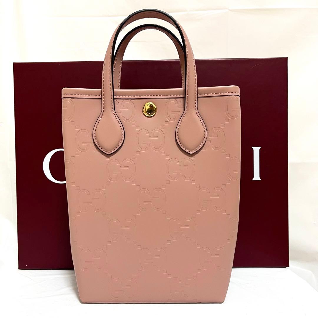 GUCCI <div class=gnlqyh