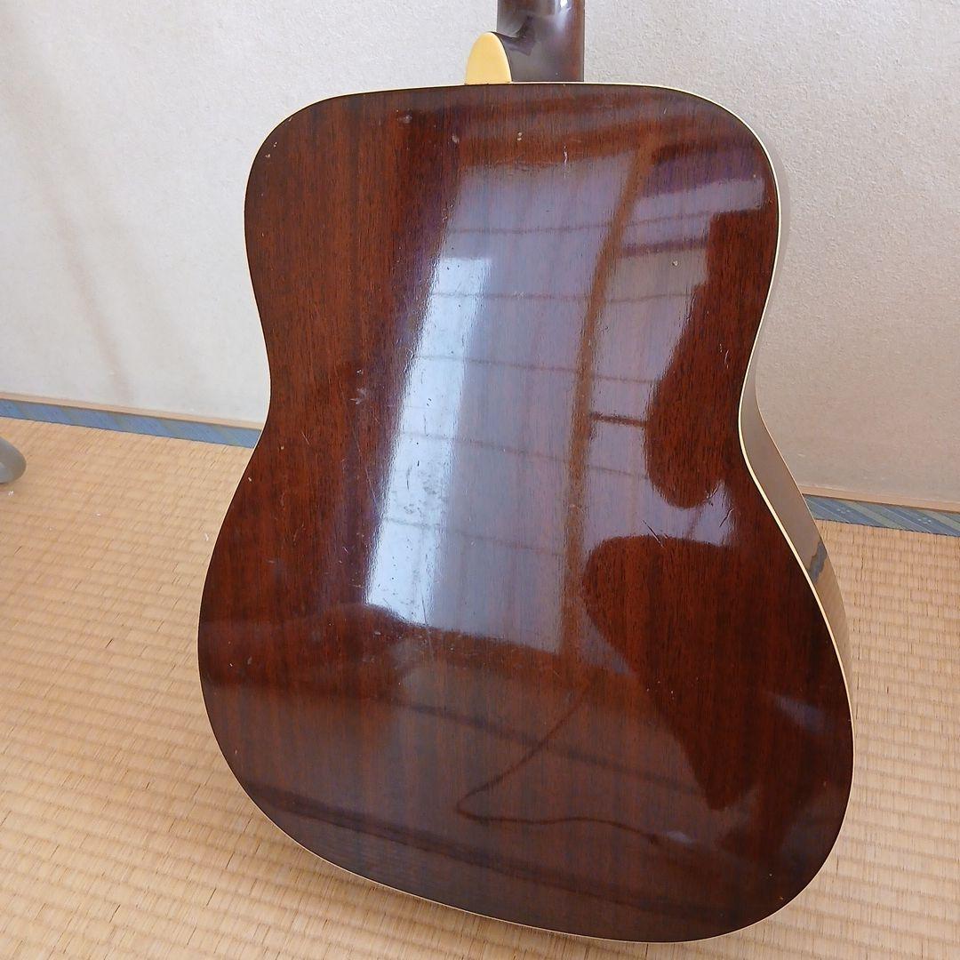 Yamaha Acoustic Guitar FG-240