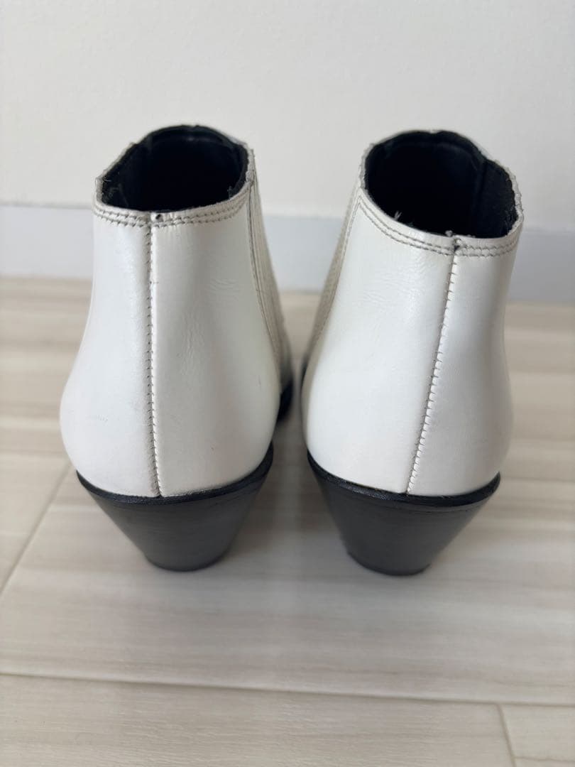 CELINE

 / 

Size : 24cm <div class=gnlqyh