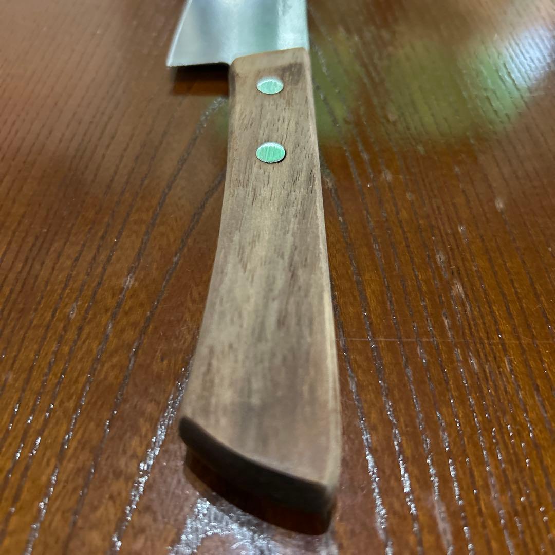 Gyuto Chef's Knife, Sadamitsu Brand, Total Length 30cm, Blade 18cm, Weight Approx. 70g, Thickness Approx. 1mm ★Free Shipping