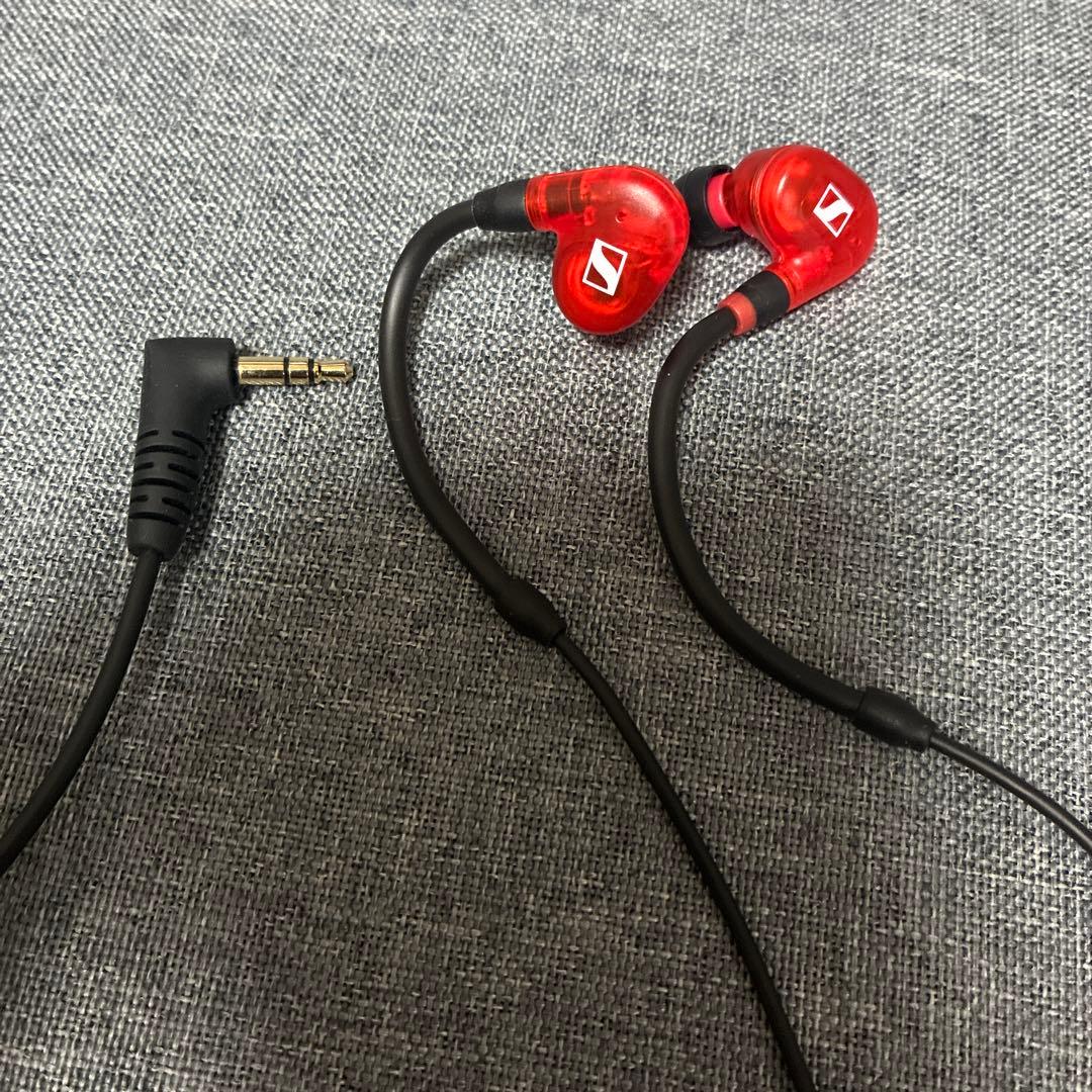 Sennheiser Wired Earphones IE 100 Pro Main Unit, Bonus: Extension Cable
