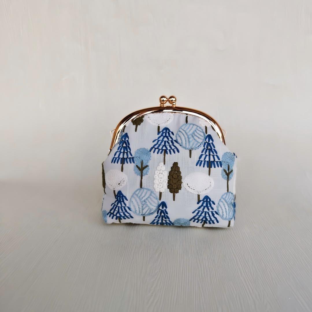 Embroidered Clasp Mini Wallet (Handmade)