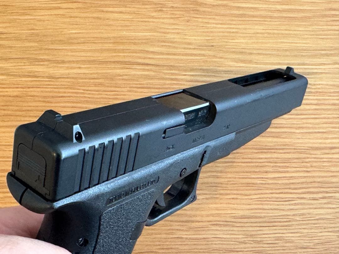 Tokyo Marui GLOCK17L Air Cocking Gun