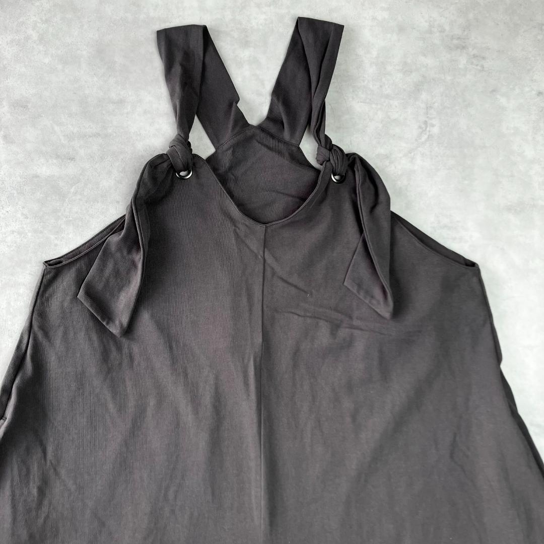 shoulder straps