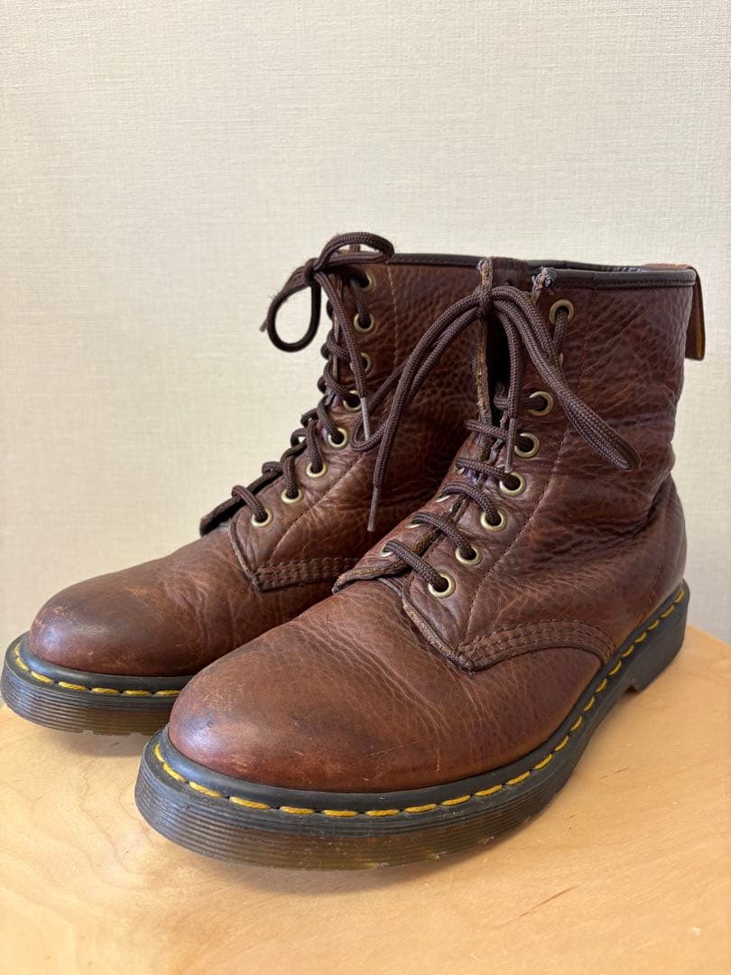 Dr. Martens 8-Eyelet Boots UK5 Brown xpv