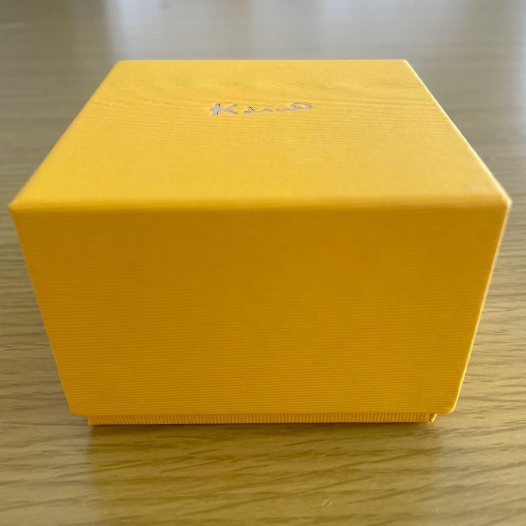 Accessory case with outer box