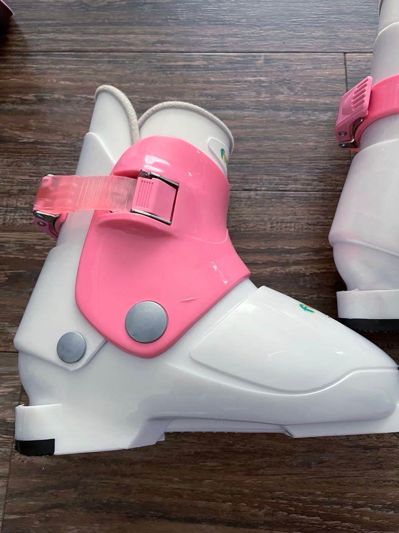 Junior ski boots (21cm), ski case, gloves, and goggles