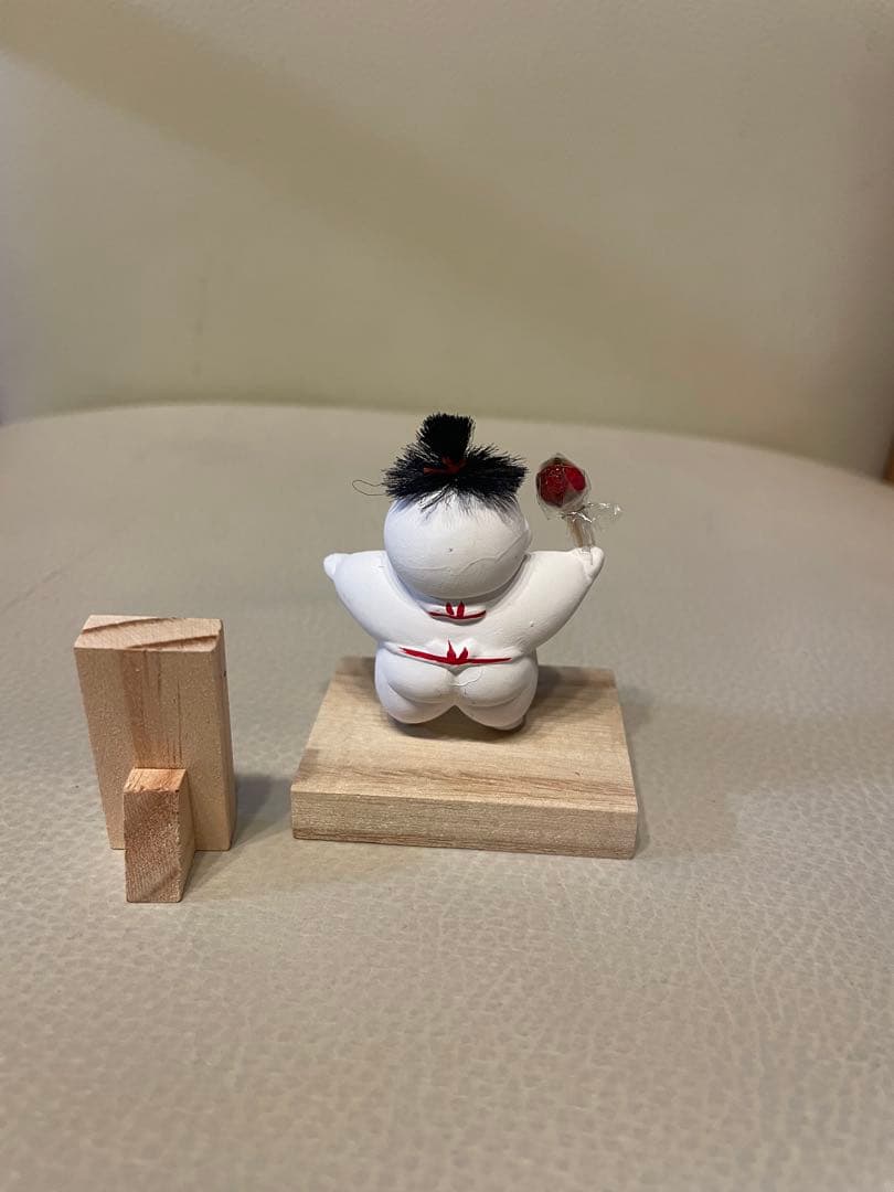 height cm<br>base