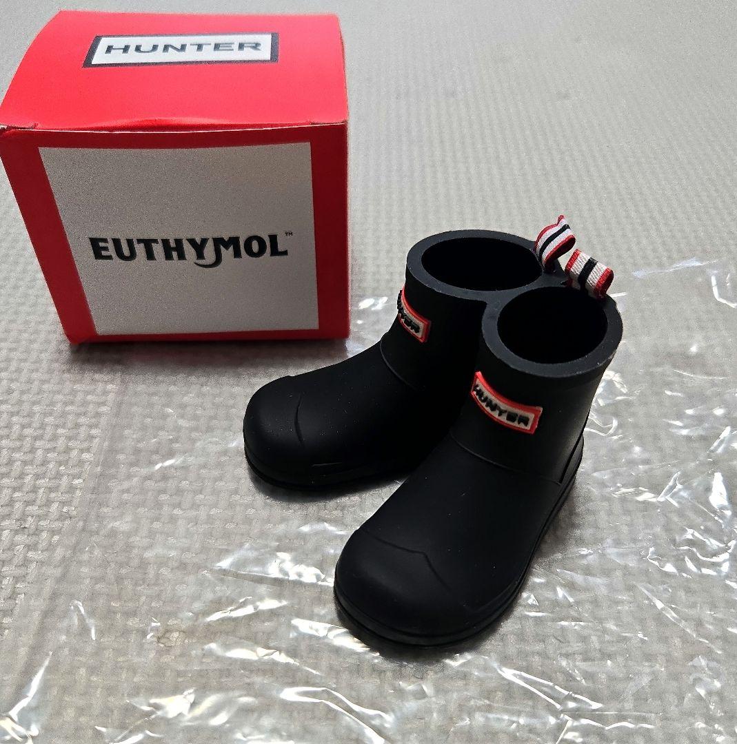 HUNTER × EUTHYMOL Toothbrush Holder Miniature Boots
