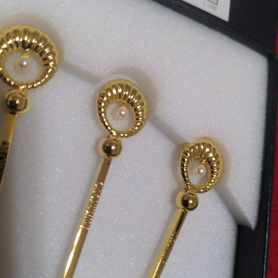 New, Unused MIKIMOTO Fruit Picks, 5 Pieces, Gold, Pearl