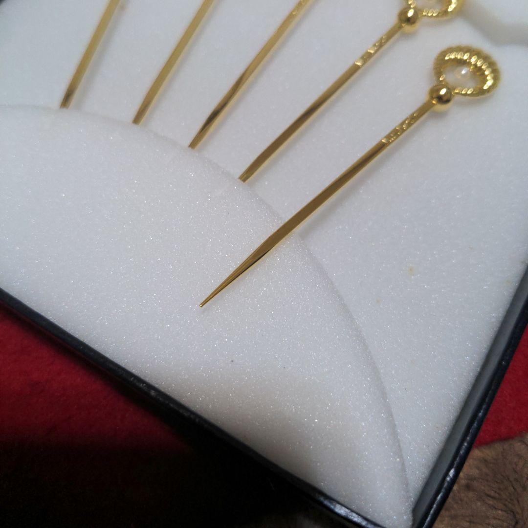 New, Unused MIKIMOTO Fruit Picks, 5 Pieces, Gold, Pearl