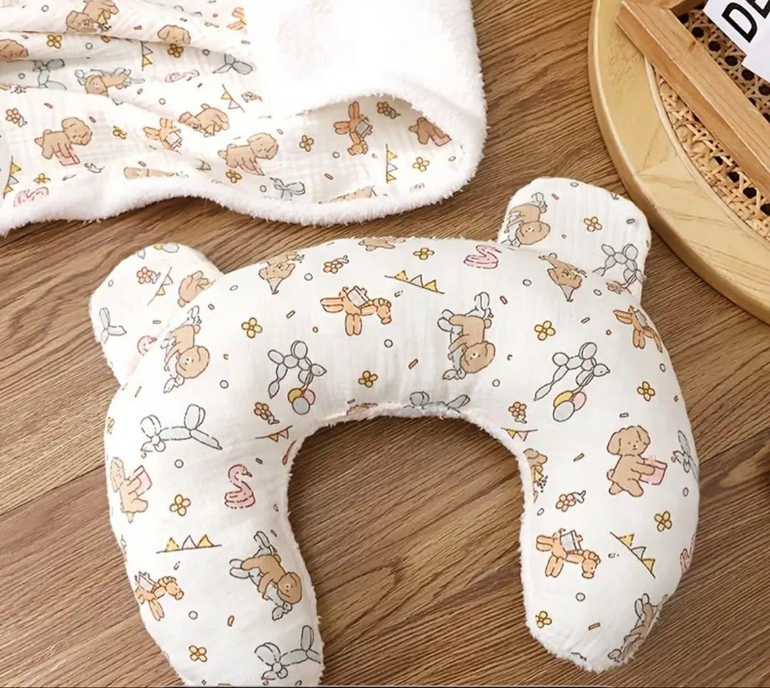 【New】Perfect for Pets & Babies ? Pillow & Blanket Set