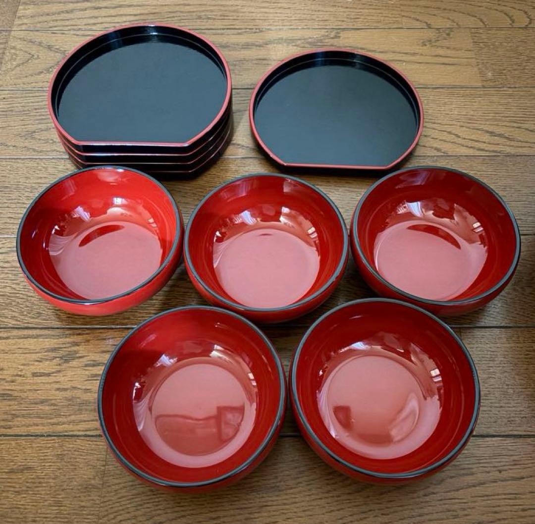 Chirashi Sushi Bowl Set, 33cm Diameter, Red and Black, Round