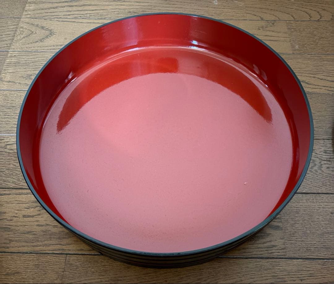Chirashi Sushi Bowl Set, 33cm Diameter, Red and Black, Round